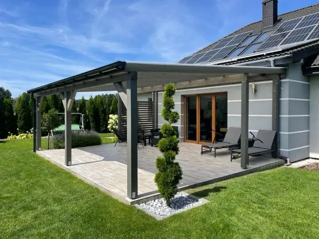 hurt drewna zadaszenia