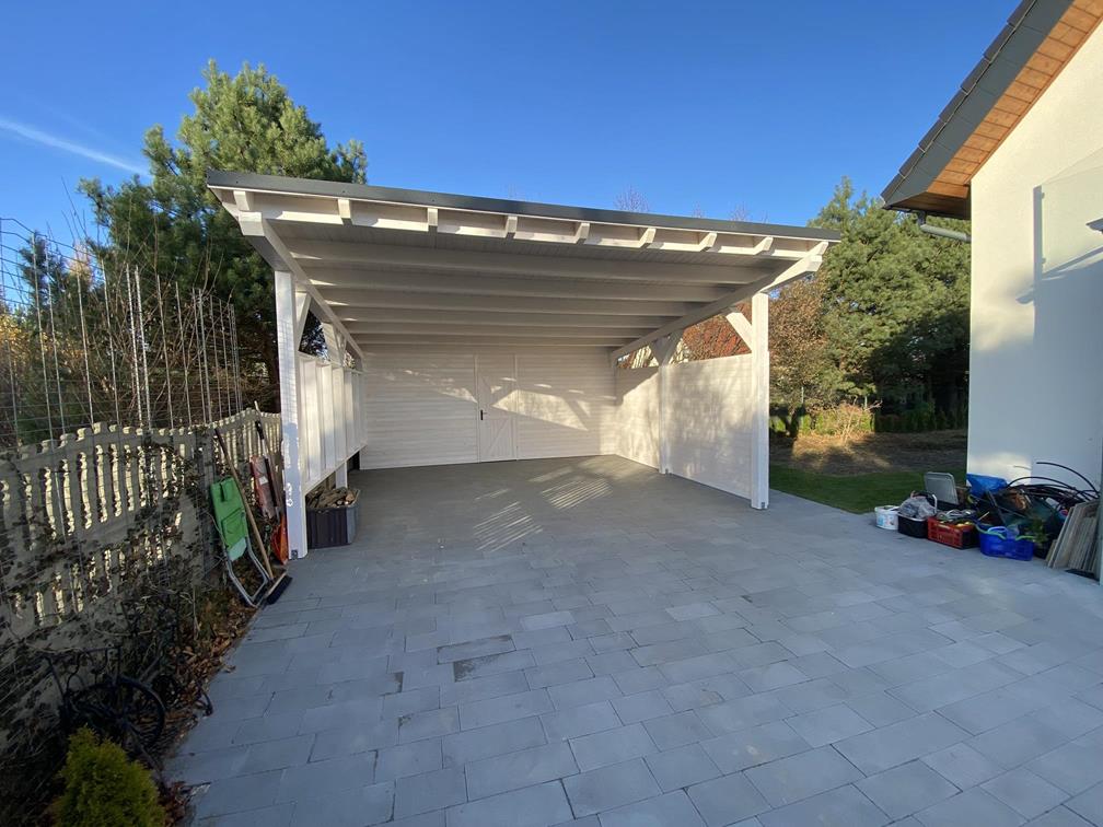 wiata-drewniana-z-pomieszczeniem-gospodarczym wiata dwustanowiskowa z pomieszczeniem gospodarczym