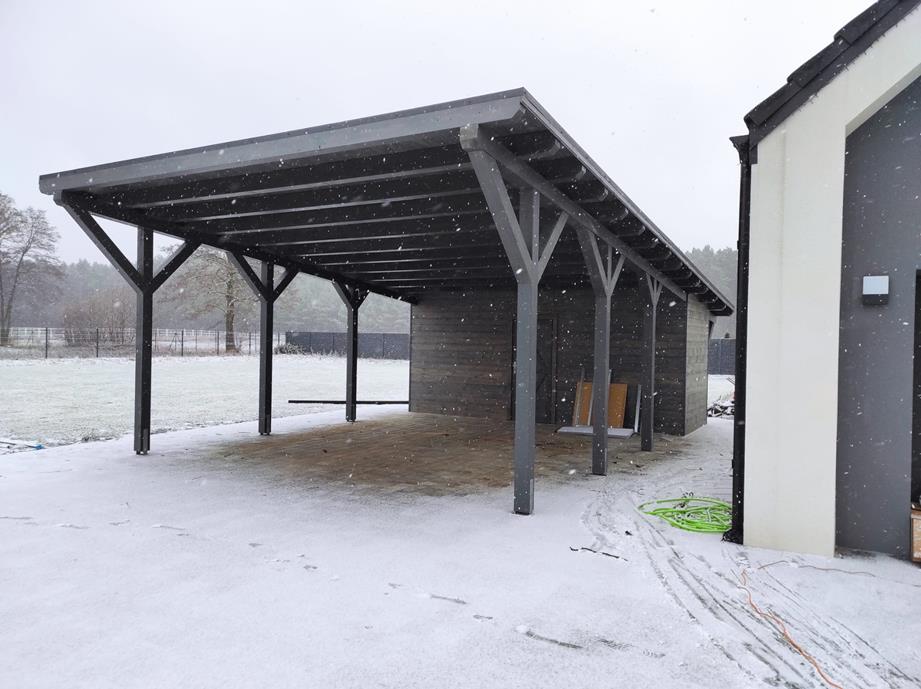 wiata-na-2-samochody-z-pomieszczenie-gospodarczym nowoczesna wiata garażowa z pomieszczeniem gospodarczym