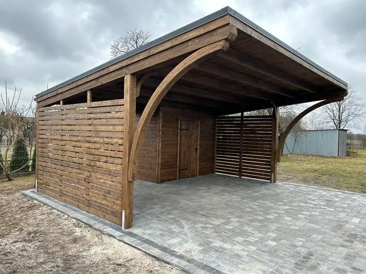 material-na-wiate-drewniana materiał na carport