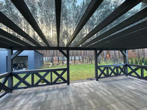 drewniane-zadaszenie-tarasu-1